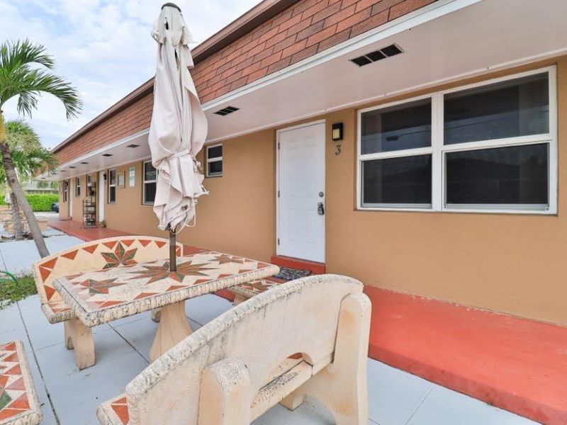 1602 N J 1 Street N, Unit 1,2,3, Lake Worth Beach, FL 33460 Photo