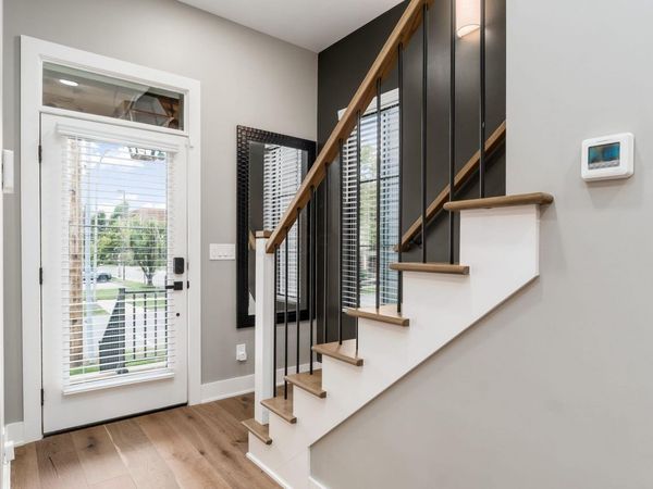 496 W 1st Avenue, Columbus, OH 43201