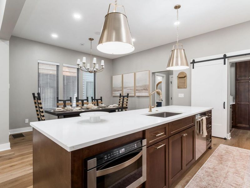 496 W 1st Avenue, Columbus, OH 43201 Photo 24