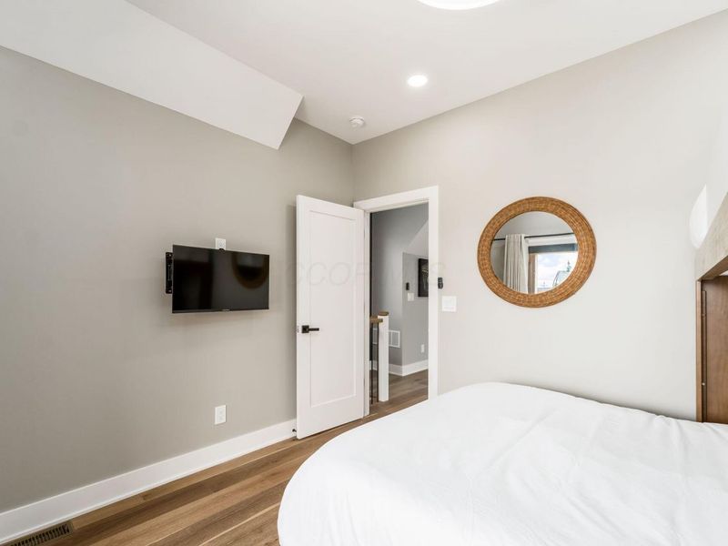 496 W 1st Avenue, Columbus, OH 43201 Photo 67