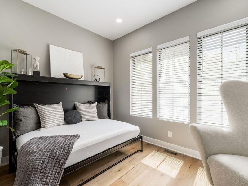 496 W 1st Avenue, Columbus, OH 43201 Photo 84