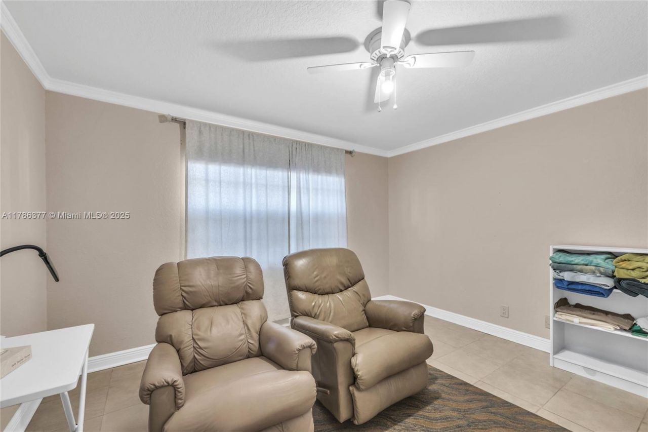 281 S Hollybrook Dr, Unit 106, Pembroke Pines, FL 33025 Photo