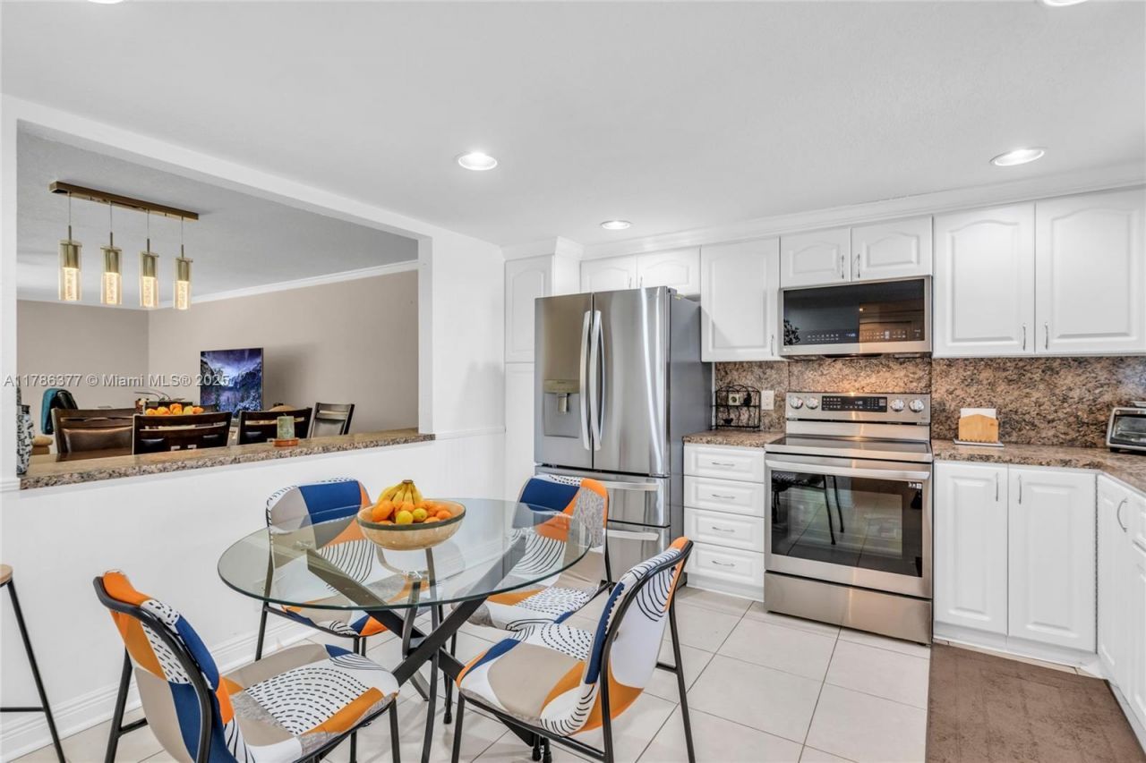 281 S Hollybrook Dr, Unit 106, Pembroke Pines, FL 33025 Photo