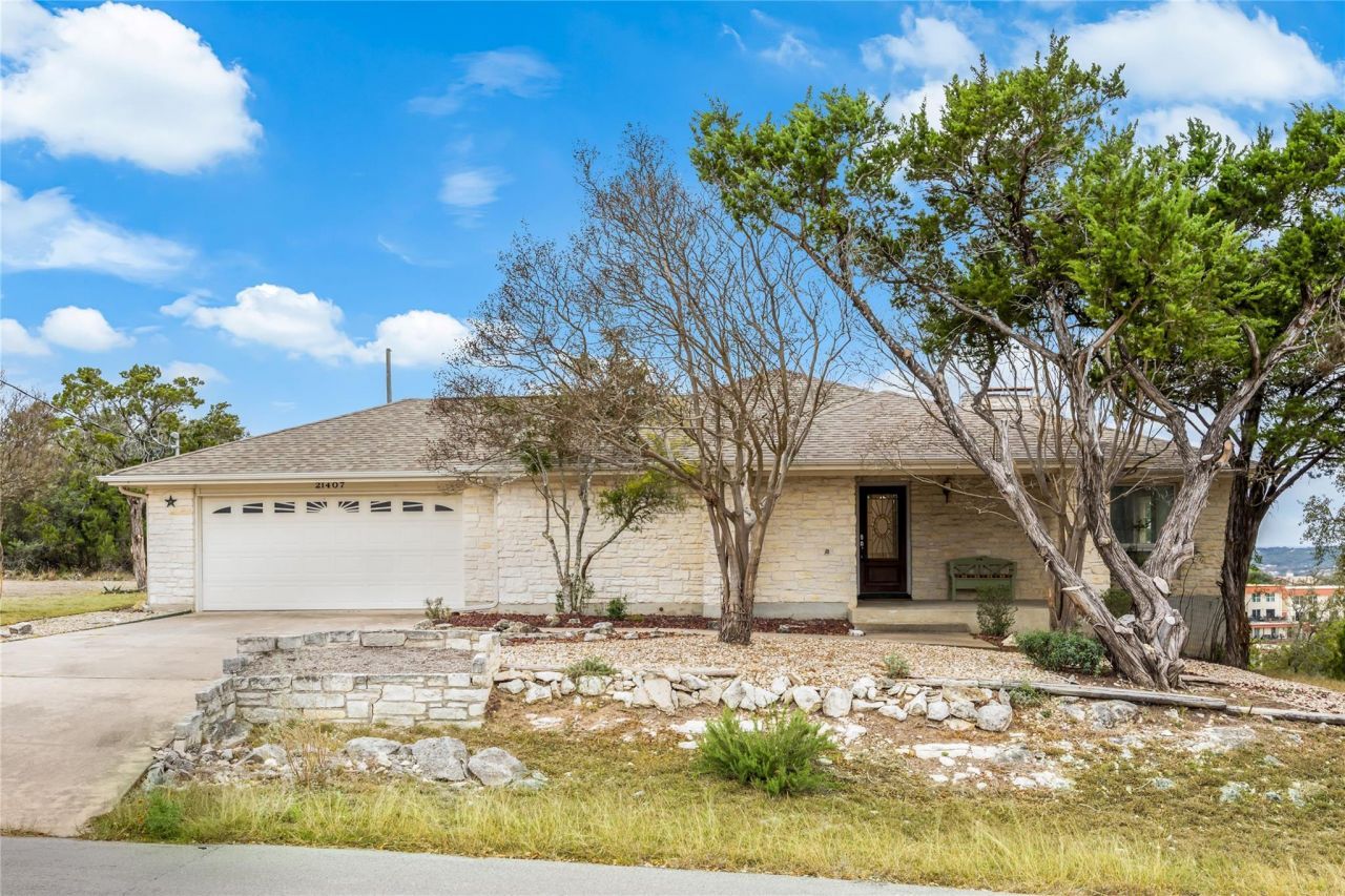 21407 High Dr, Lago Vista, TX 78645 Main Photo