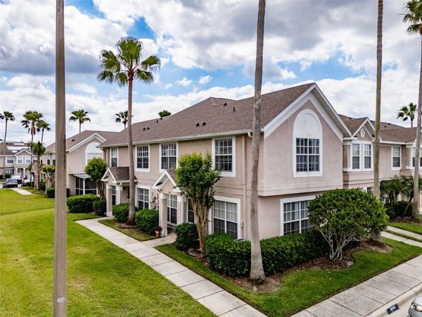 724 KENSINGTON LAKE CIRCLE, BRANDON, FL 33511