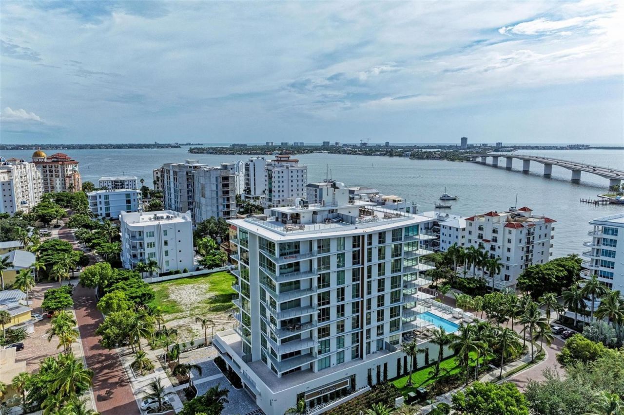 111 Golden Gate Point, Unit 402, Sarasota, FL 34236 Photo