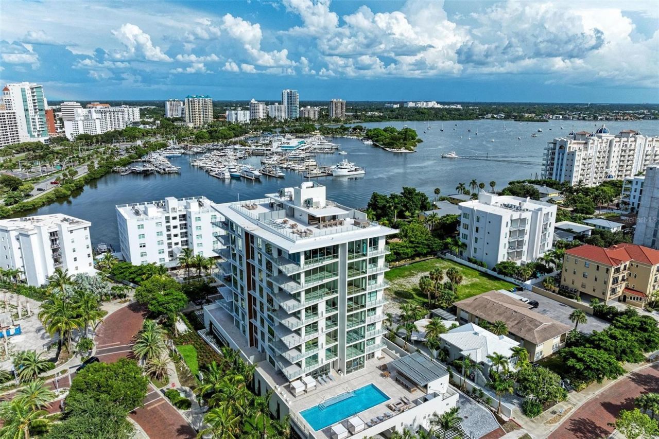 111 Golden Gate Point, Unit 402, Sarasota, FL 34236 Photo