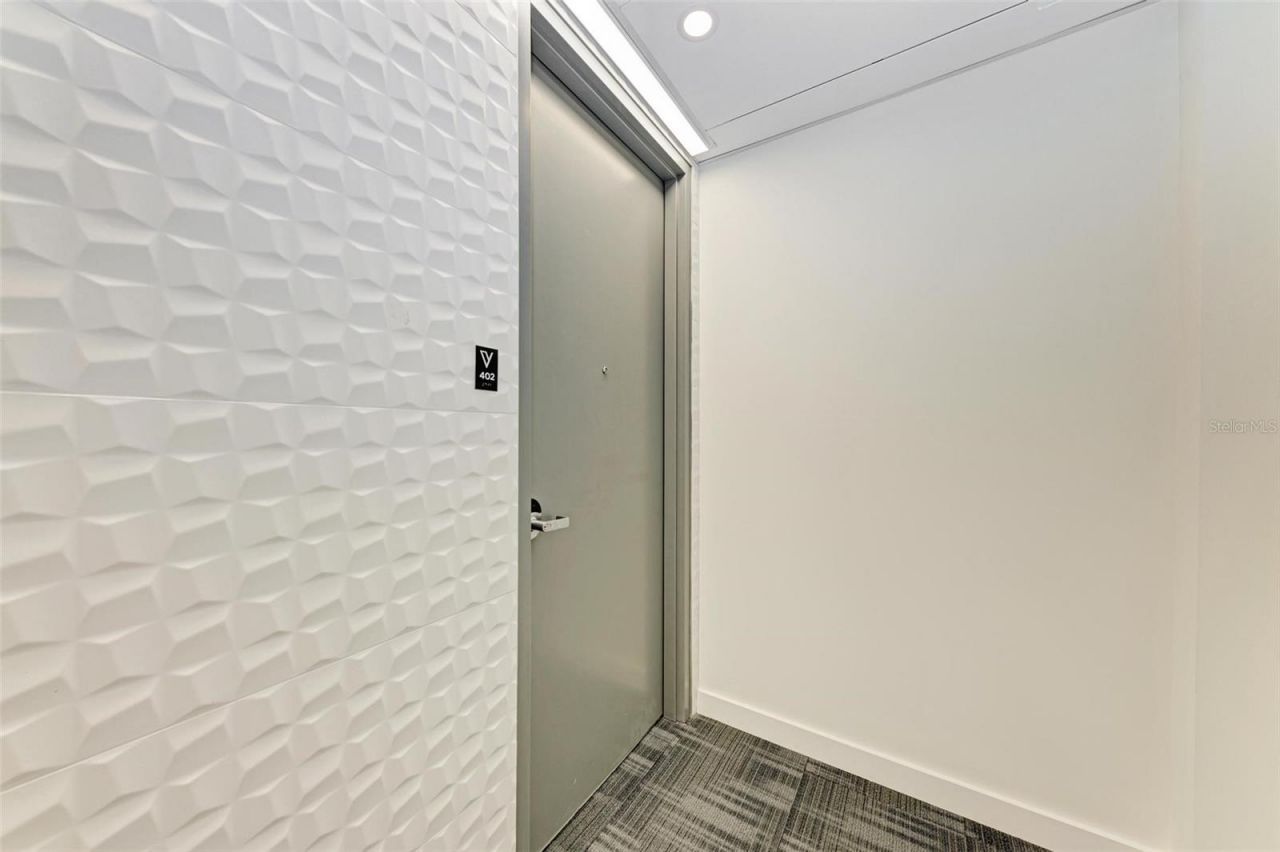 111 Golden Gate Point, Unit 402, Sarasota, FL 34236 Photo