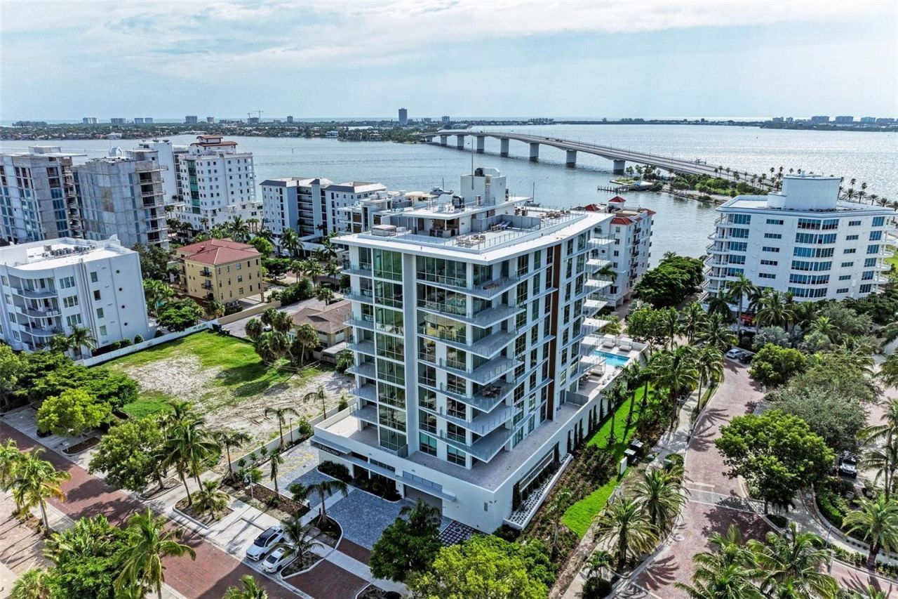 111 Golden Gate Point, Unit 402, Sarasota, FL 34236 Photo