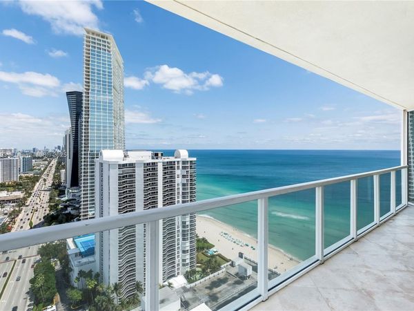 16699 Collins Ave, Unit 3107, Sunny Isles Beach, FL 33160