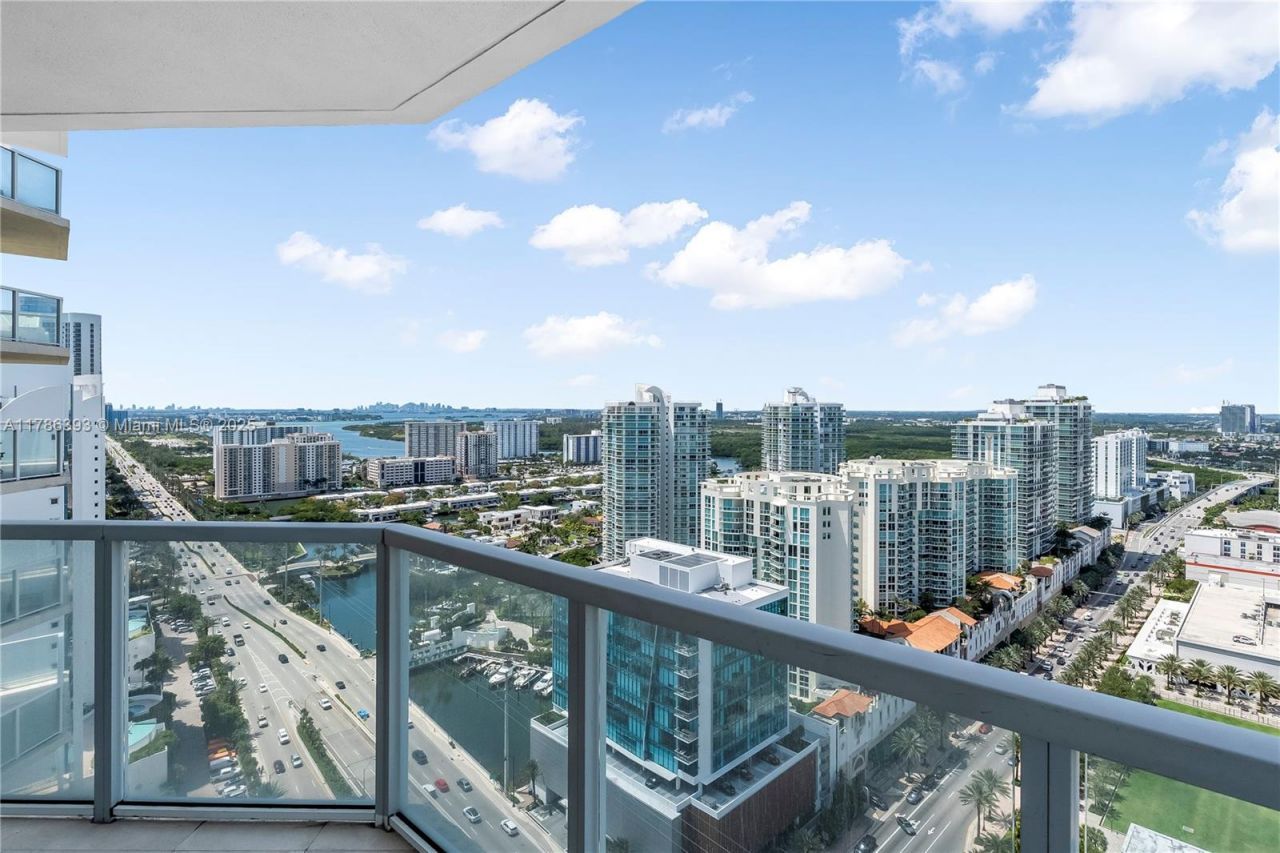 16699 Collins Ave, Unit 3107, Sunny Isles Beach, FL 33160 Photo