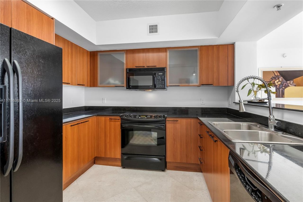 16699 Collins Ave, Unit 3107, Sunny Isles Beach, FL 33160 Photo