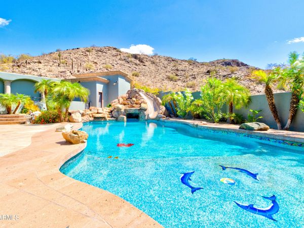 13811 S CANYON Drive, Phoenix, AZ 85048