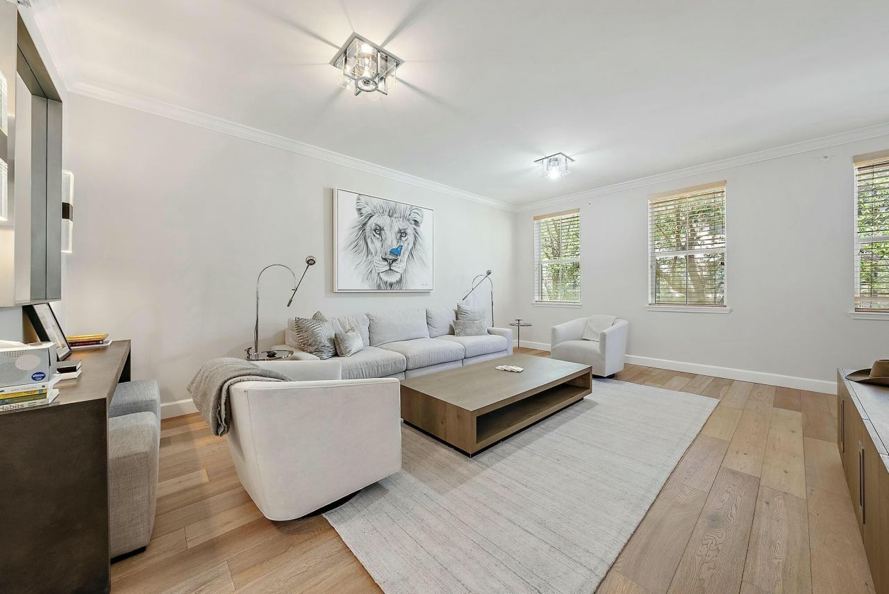 696 Fern Street, West Palm Beach, FL 33401 Photo