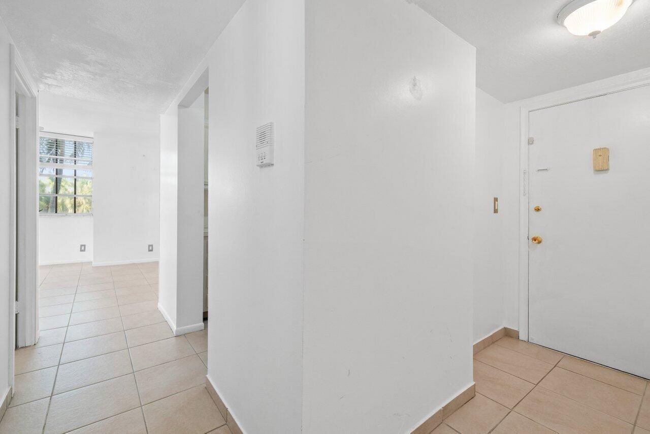 250 NE 20th Street, Unit 2250, Boca Raton, FL 33431 Photo