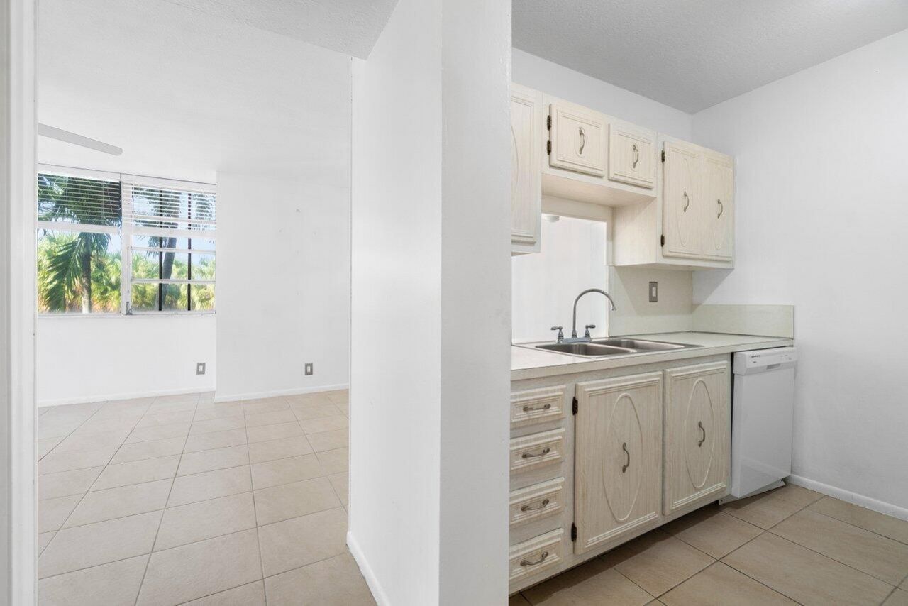 250 NE 20th Street, Unit 2250, Boca Raton, FL 33431 Photo