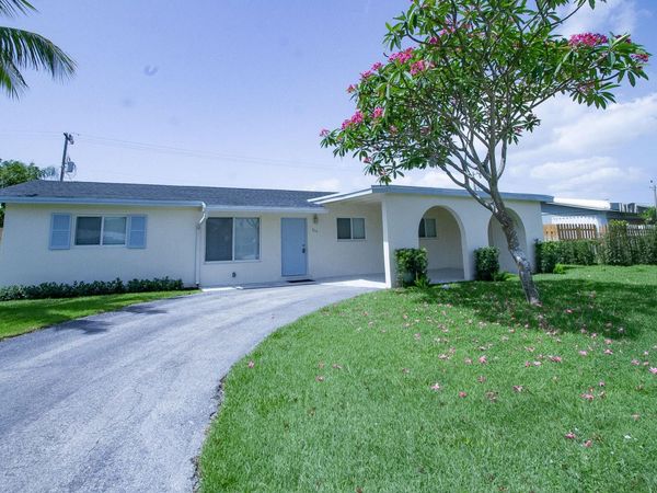 214 SW 3rd Street, Boca Raton, FL 33432