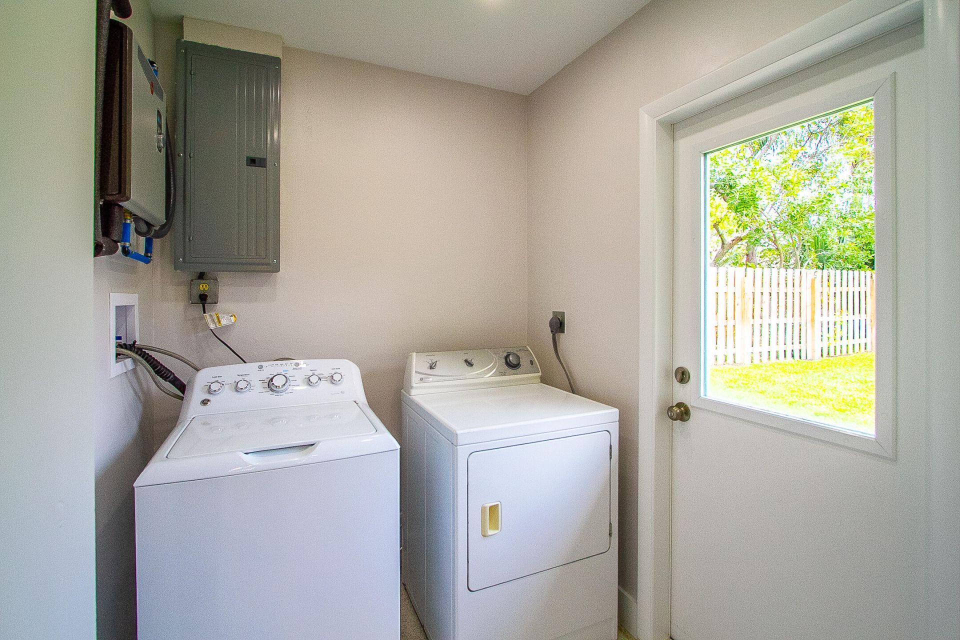 214 SW 3rd Street, Boca Raton, FL 33432 Photo