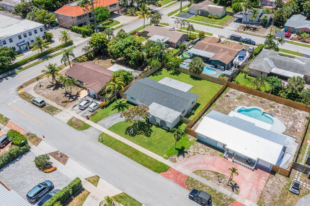 214 SW 3rd Street, Boca Raton, FL 33432 Photo