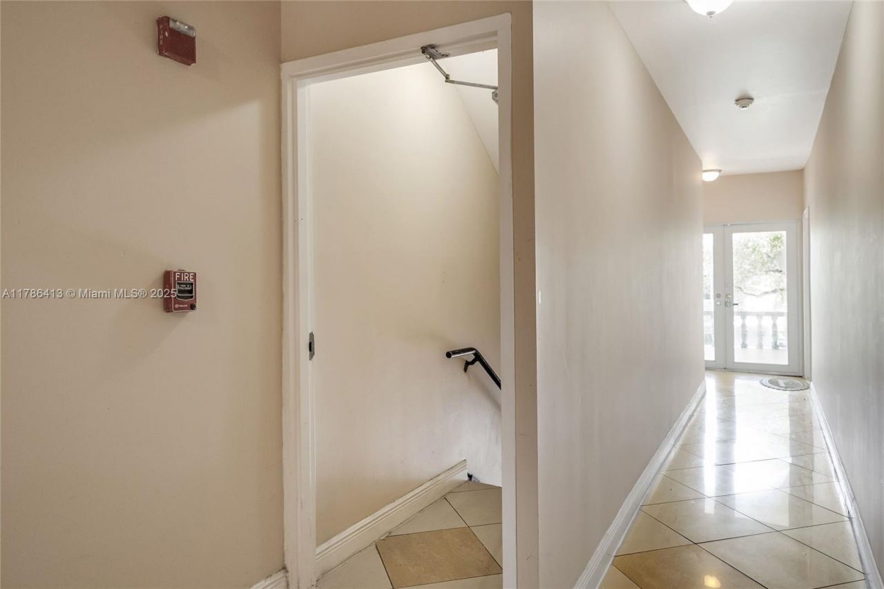 440 SW 5th Ave, Miami, FL 33130 Photo