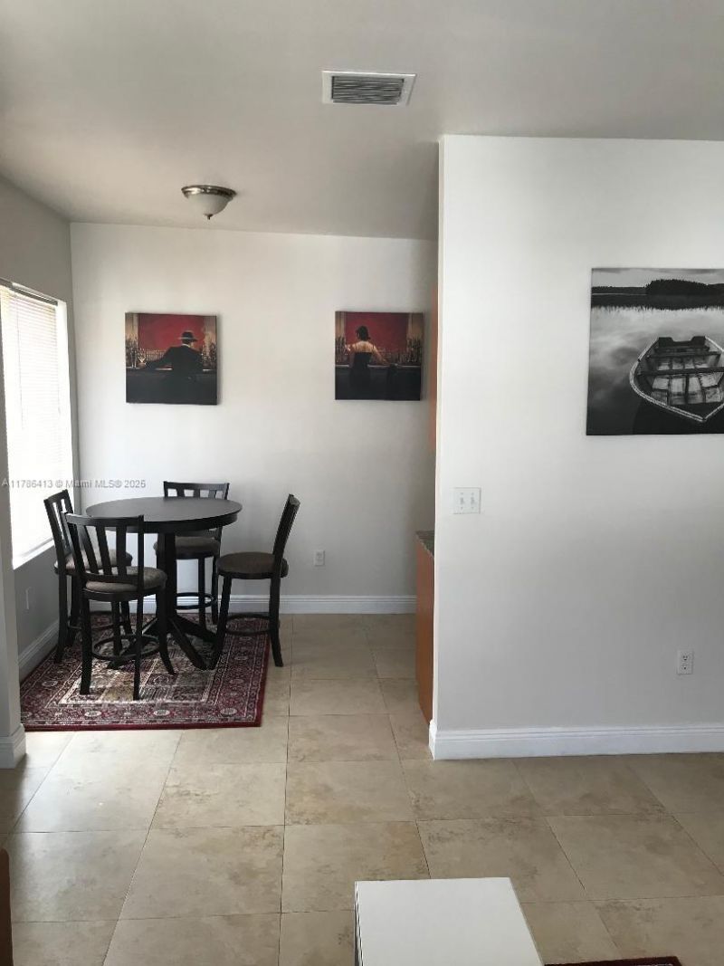 440 SW 5th Ave, Miami, FL 33130 Photo