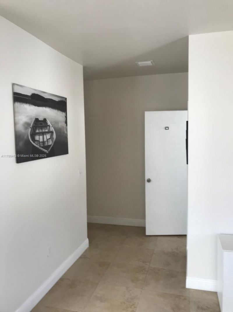 440 SW 5th Ave, Miami, FL 33130 Photo