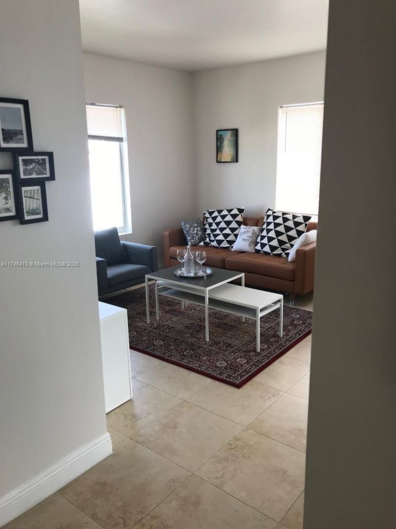 440 SW 5th Ave, Miami, FL 33130 Photo