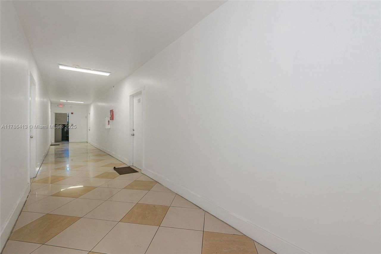 440 SW 5th Ave, Miami, FL 33130 Photo