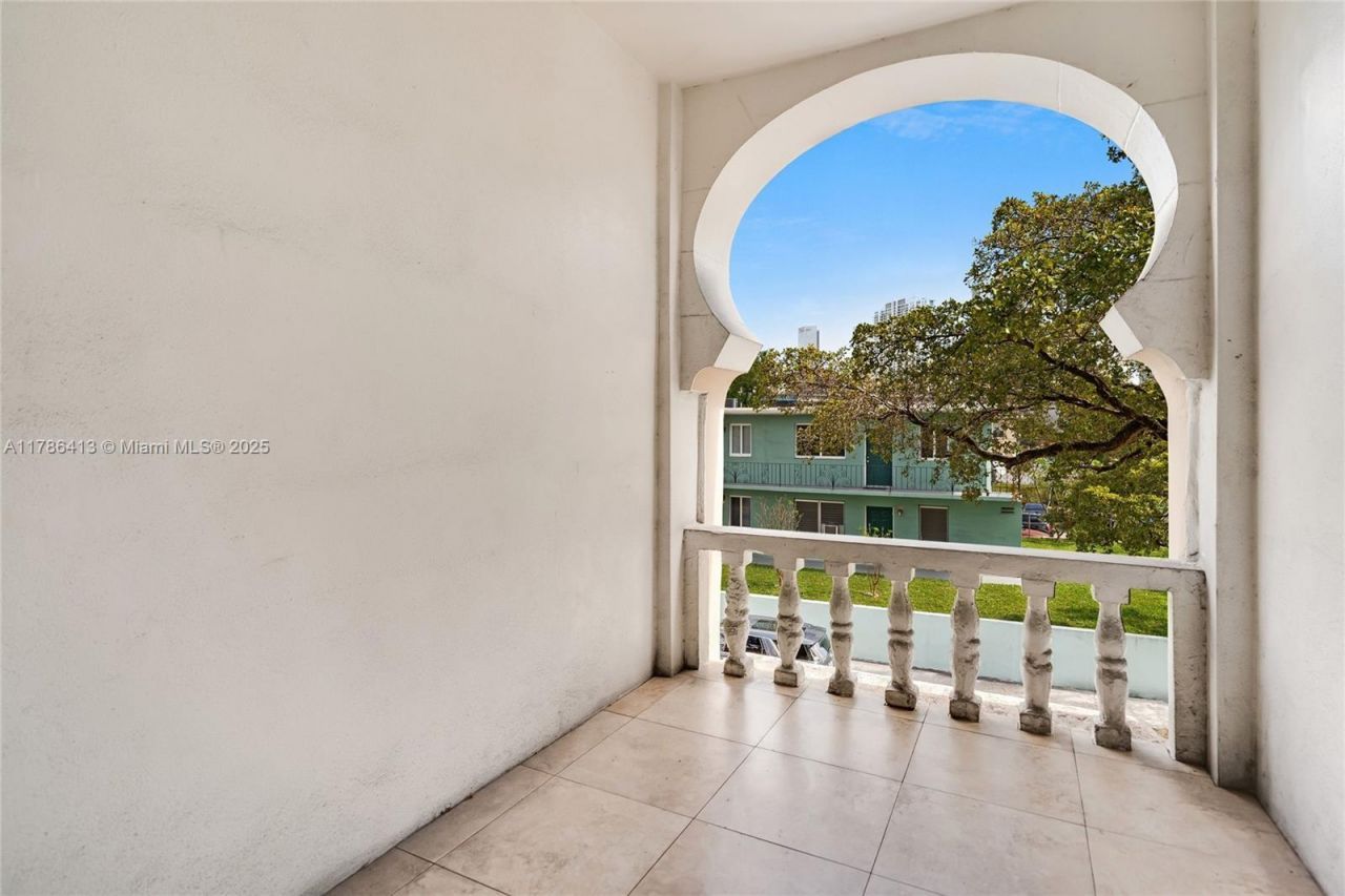 440 SW 5th Ave, Miami, FL 33130 Photo