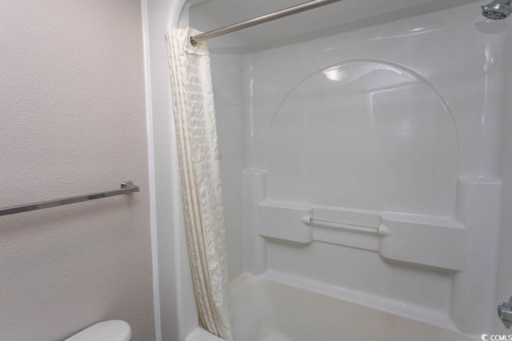 6804 Ocean Blvd. N Photo 10