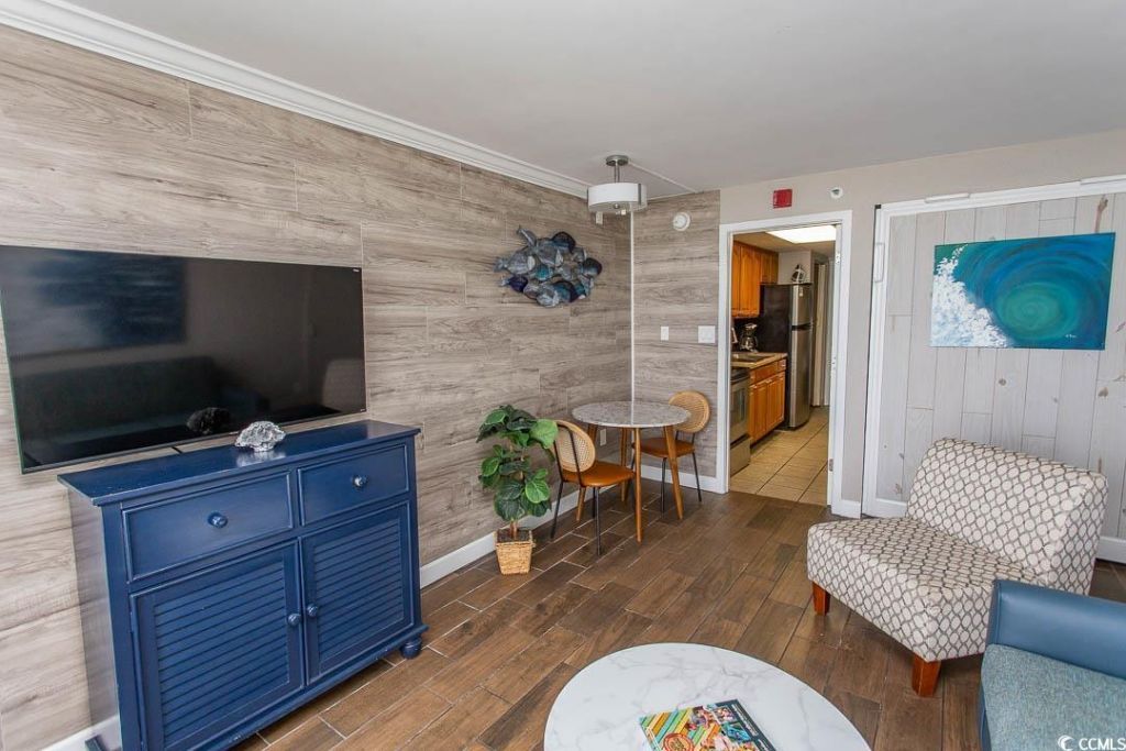 6804 Ocean Blvd. N Photo 13