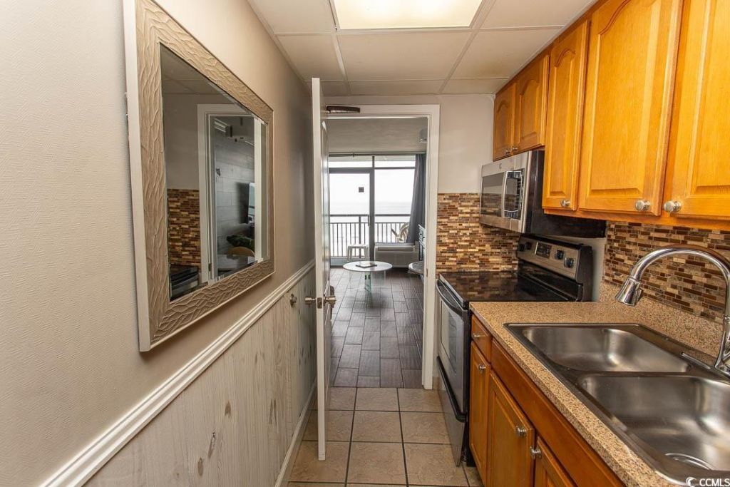 6804 Ocean Blvd. N Photo 6