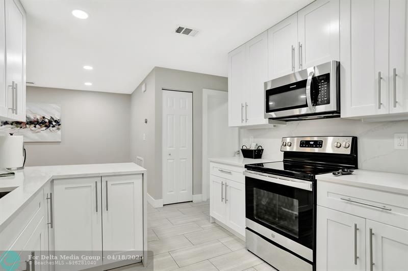 1035 NW 5th Ave, Boca Raton, FL 33432 Photo