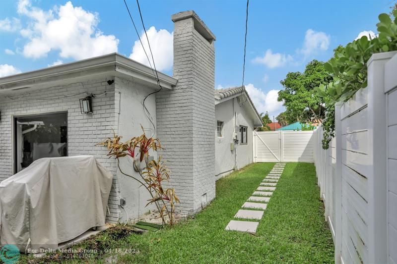 1035 NW 5th Ave, Boca Raton, FL 33432 Photo