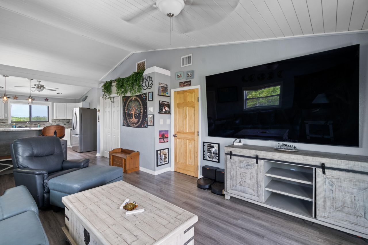 3746 Park Avenue, Big Pine Key, FL 33043 Photo