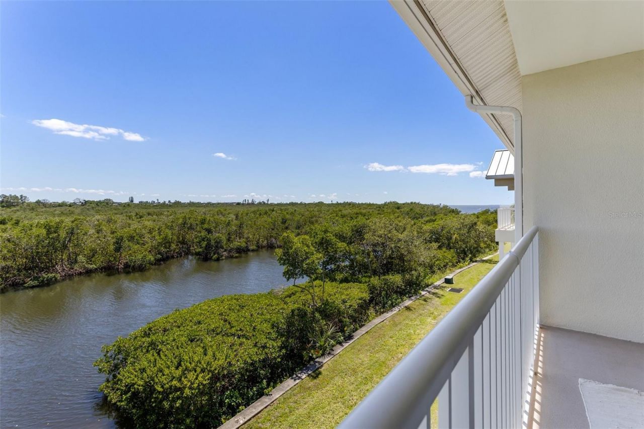 3248 Mangrove Point Drive, Ruskin, FL 33570 Photo