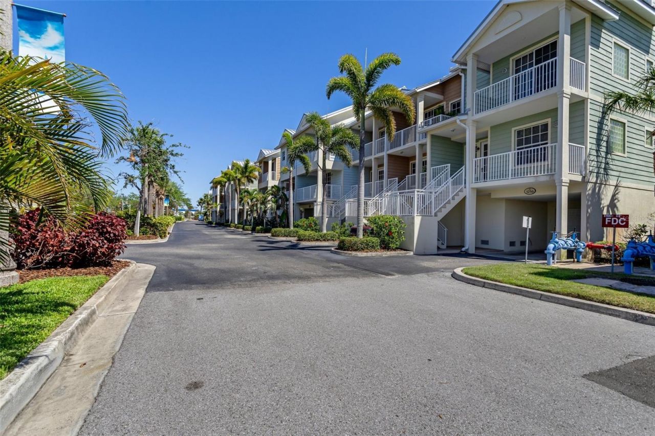 3248 Mangrove Point Drive, Ruskin, FL 33570 Photo