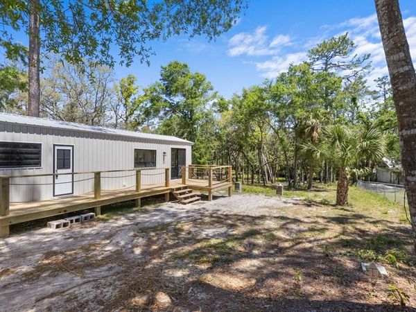 1418 Cedar St, Steinhatchee, FL 32359