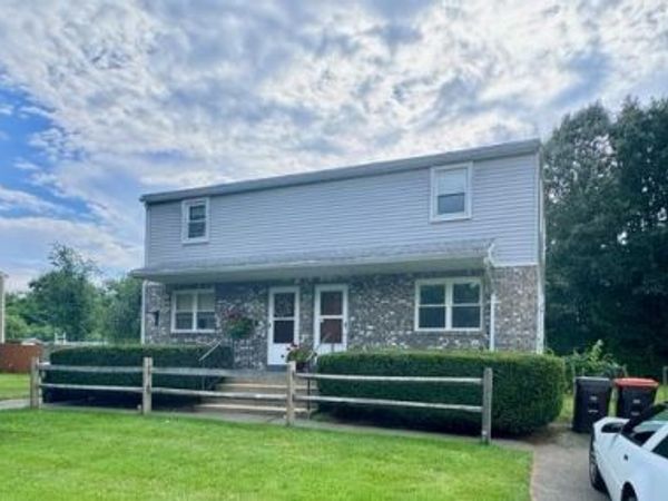 36-38 Orlando St, Agawam, MA 01030