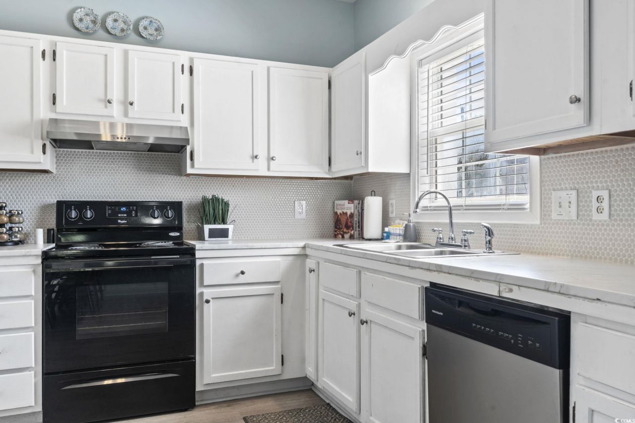 1508 Hillside Dr. S Photo 22