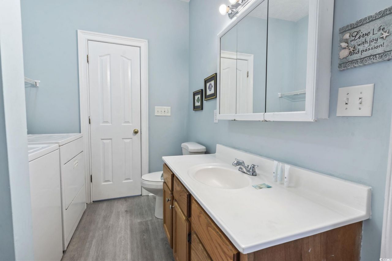 1508 Hillside Dr. S Photo 27