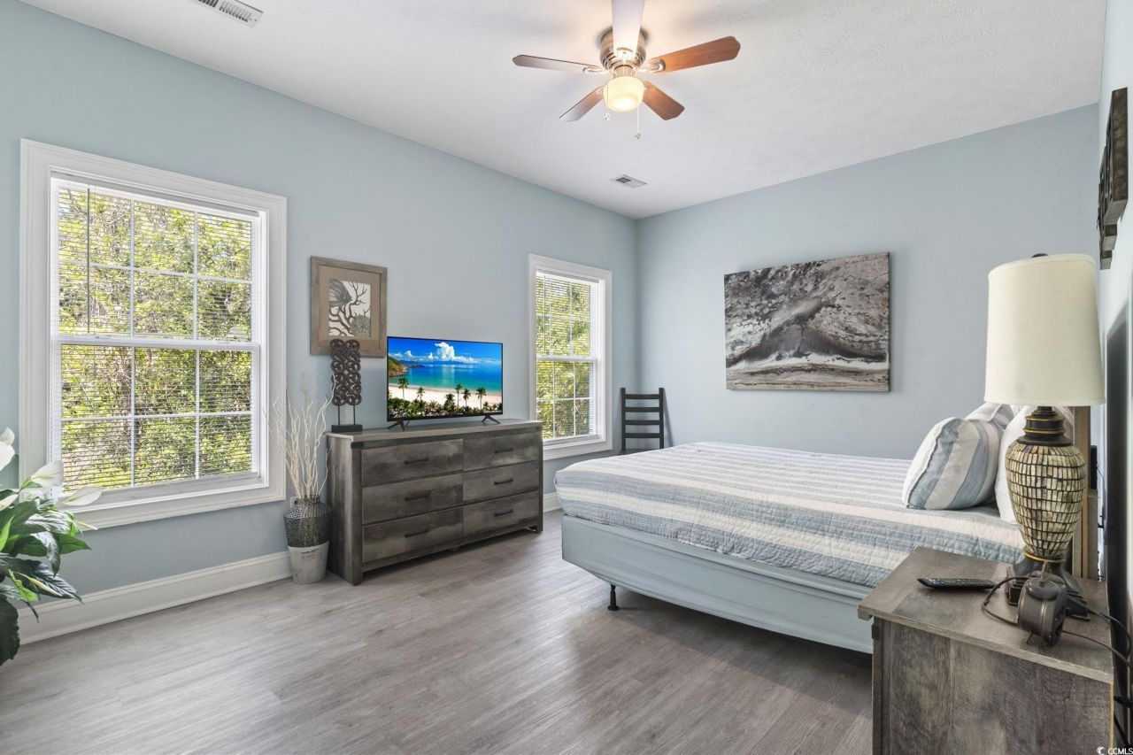 1508 Hillside Dr. S Photo 28