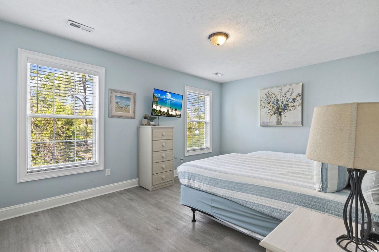 1508 Hillside Dr. S Photo 29