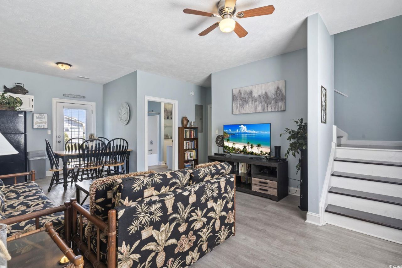 1508 Hillside Dr. S Photo 5