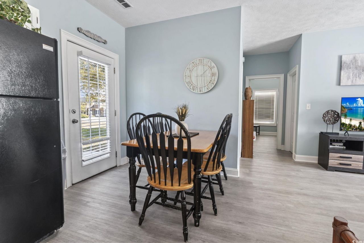 1508 Hillside Dr. S Photo 8