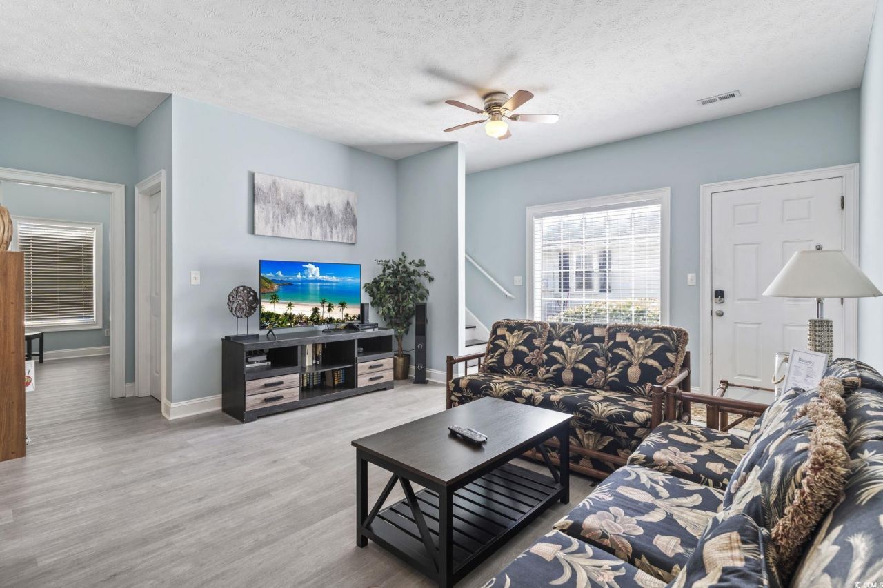 1508 Hillside Dr. S Photo 9