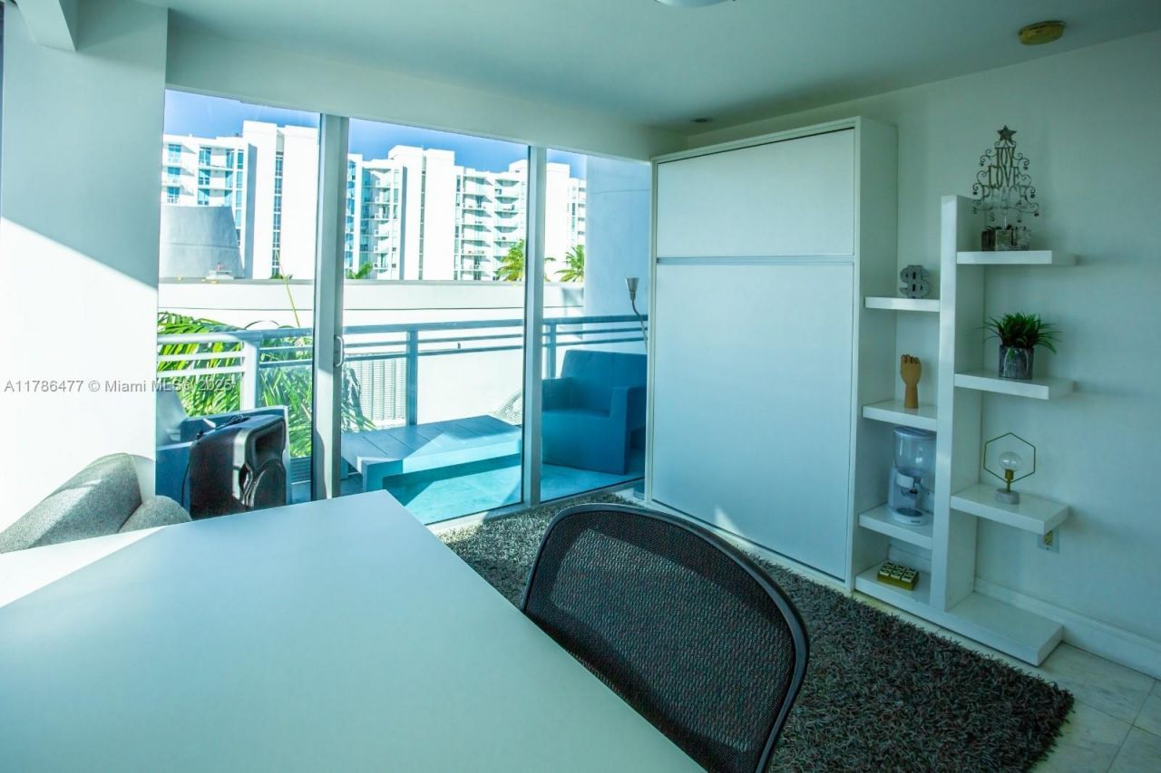 2950 NE 188th St, Unit 401, Aventura, FL 33180 Photo