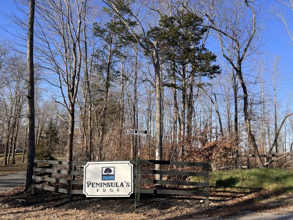 1 Water Ridge Dr, Sparta, TN 38583