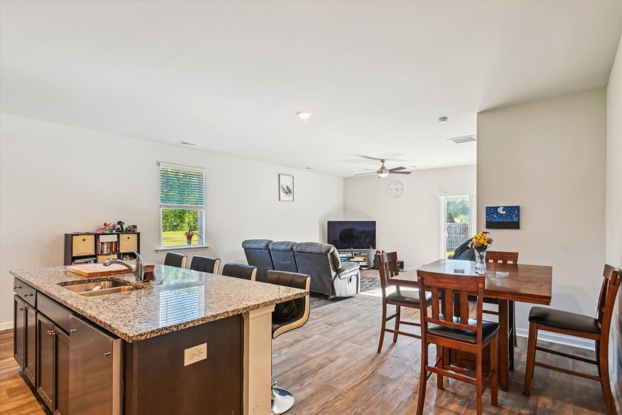 136 Pontoria Drive Photo 12