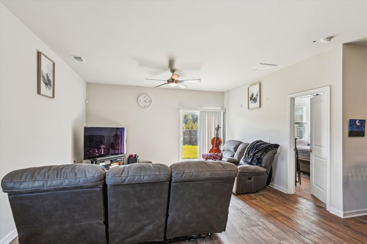 136 Pontoria Drive Photo 15